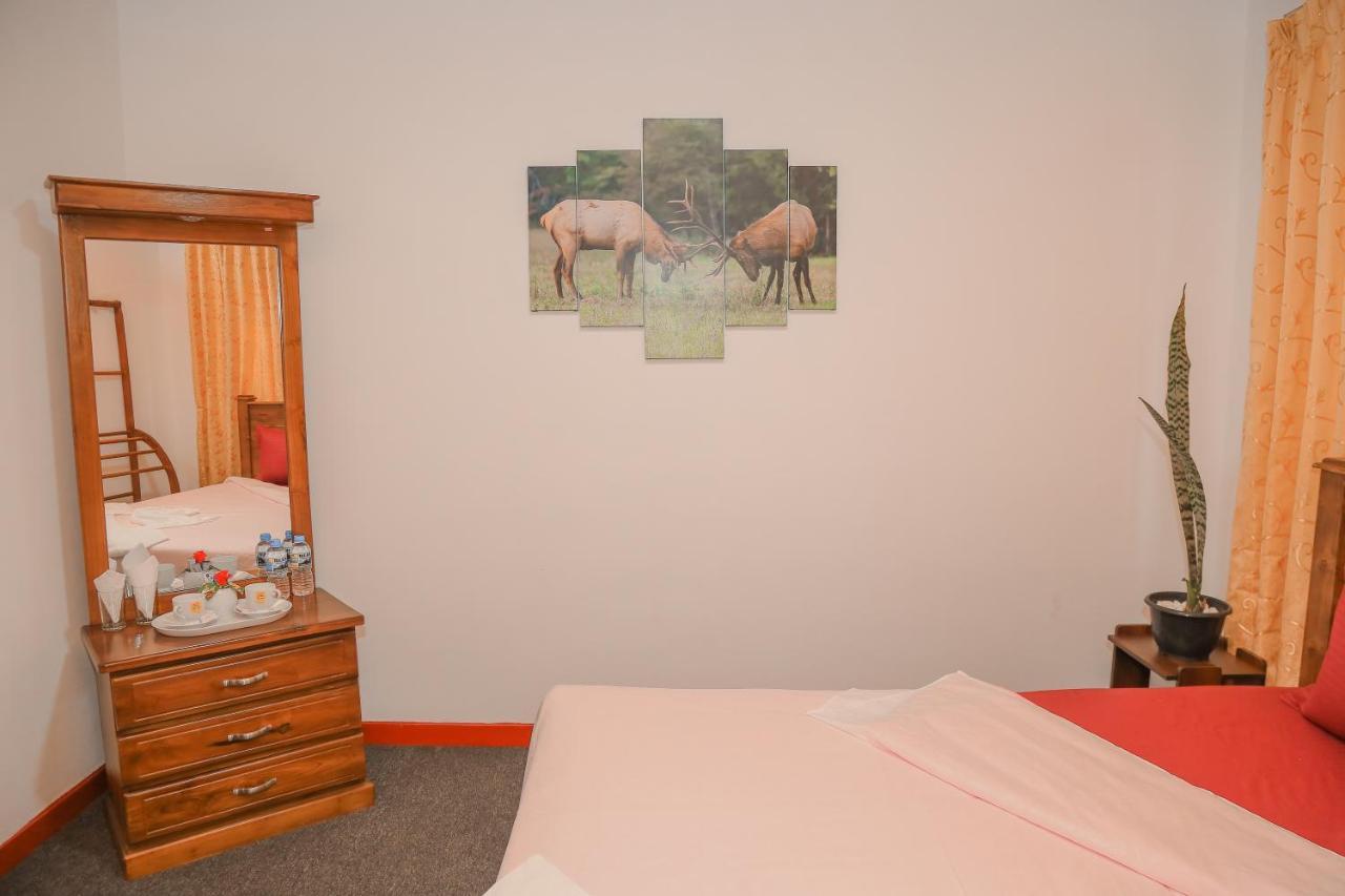 Royal Guest Hotel Inn ヌワラ・エリヤ エクステリア 写真